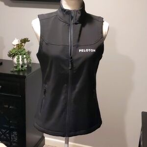 Peloton full zip vest black with white letters and size small PTP 18 inches
